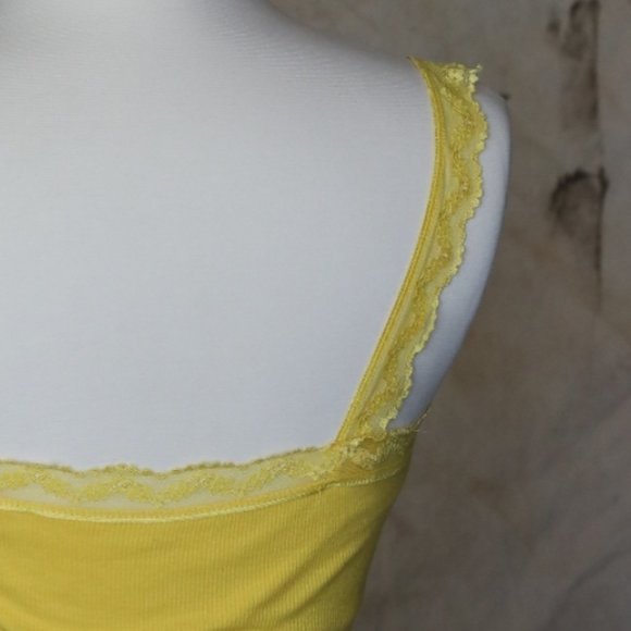 Kirra Yellow Ribbed Lace Trimmed Tank Top - Picture 5 of 6